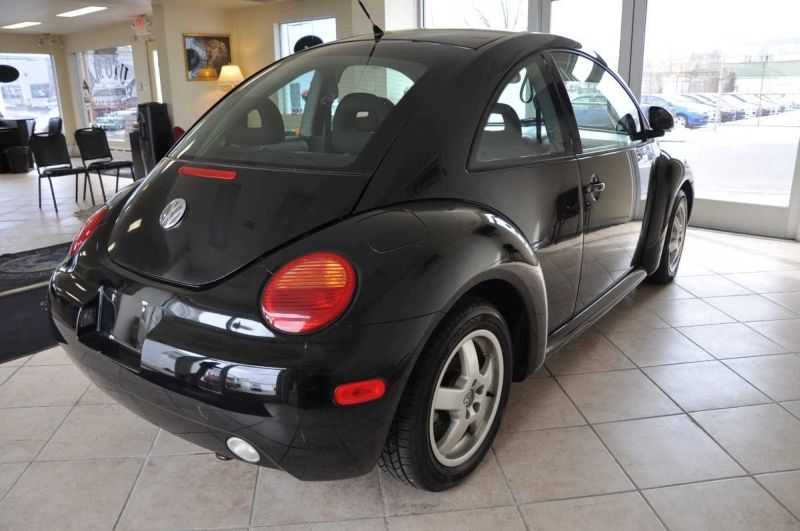 Volkswagen New Beetle Image 23